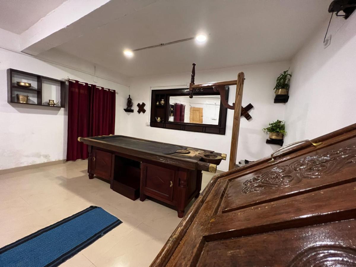 فندق Vedha Ayurvedic Panchakarma Treatment Centre Alappuzha المظهر الخارجي الصورة